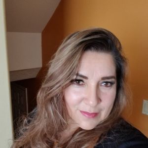 Meet your Posher, Ana m